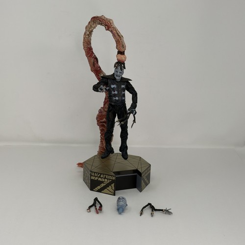 2004 neca hellraiser - neca, dr